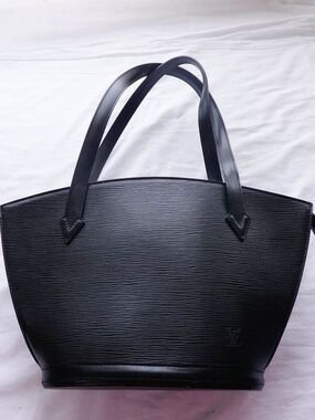 Louis Vuitton vintage handbag St Jacques in black